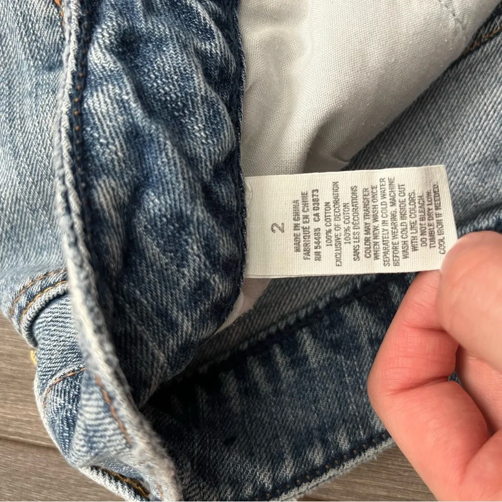 Distressed Denim Shorts - Picture 4 of 4